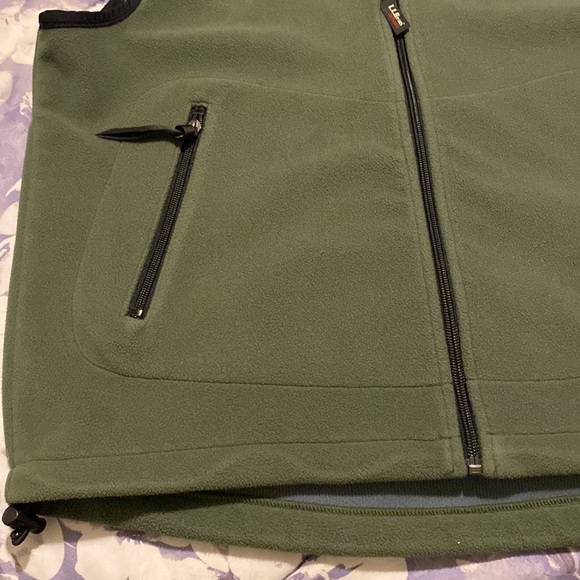 L.L. Bean Outdoors Mens Fleece Vest - Picture 2 of 7
